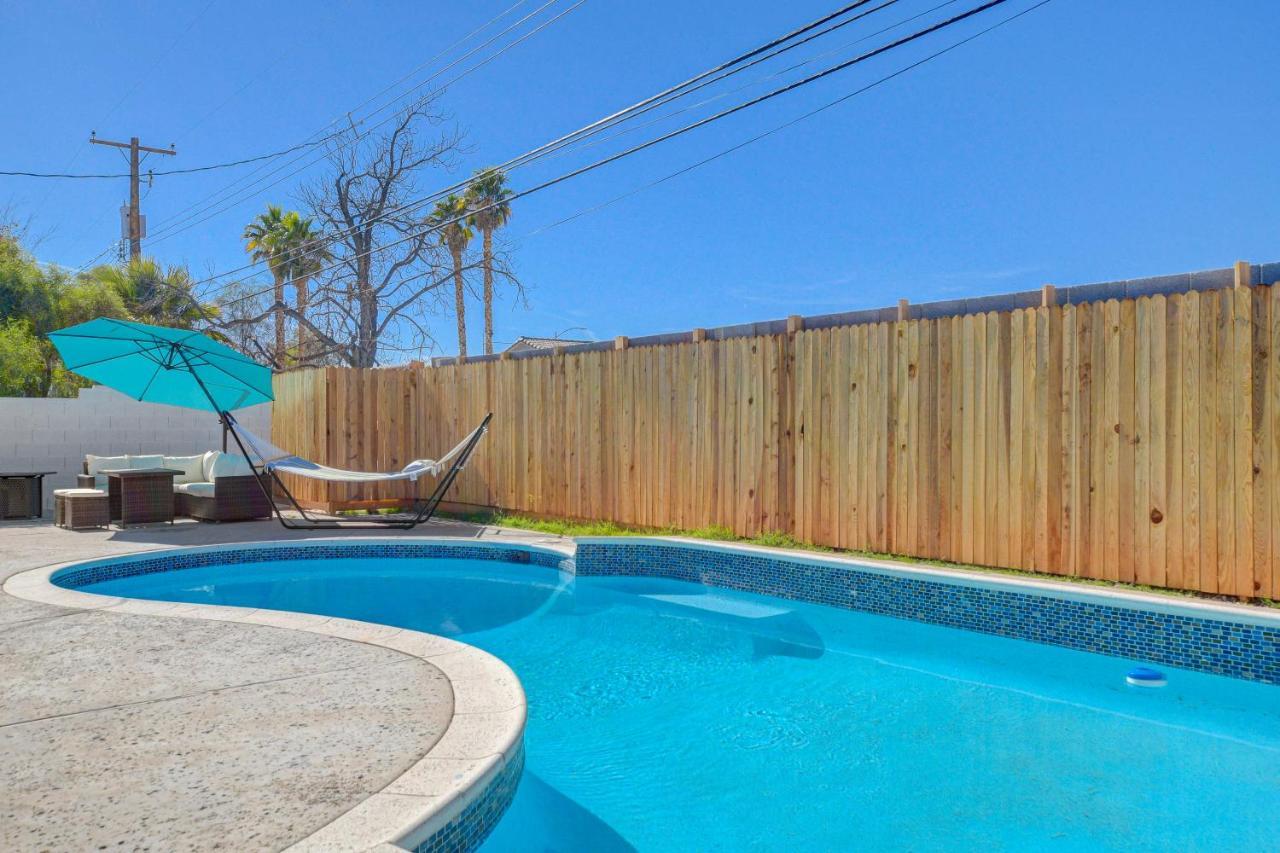 Lady Luck Oasis Large Pool Central Dogs Welcome Las Vegas Ngoại thất bức ảnh